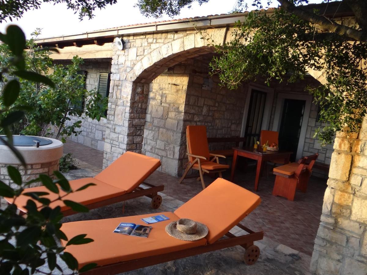فيلا Stone House San Pelegrin فيلا لوكا المظهر الخارجي الصورة